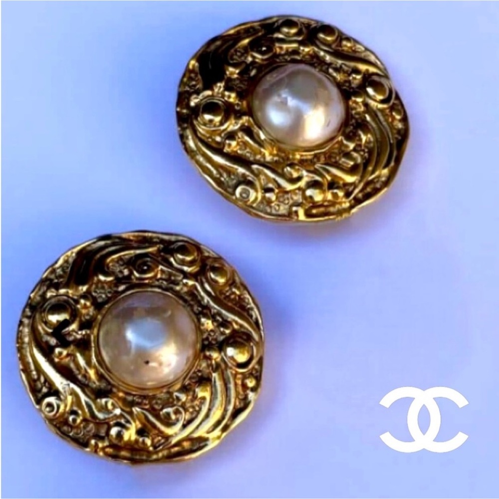 RARE VINTAGE CHANEL Earrings circa 1980s by Victoire de Castellane buttery gold